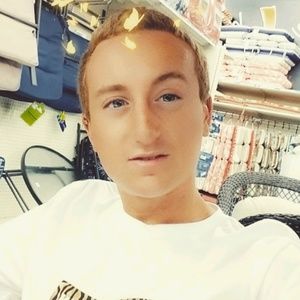Meet your Posher, Corey